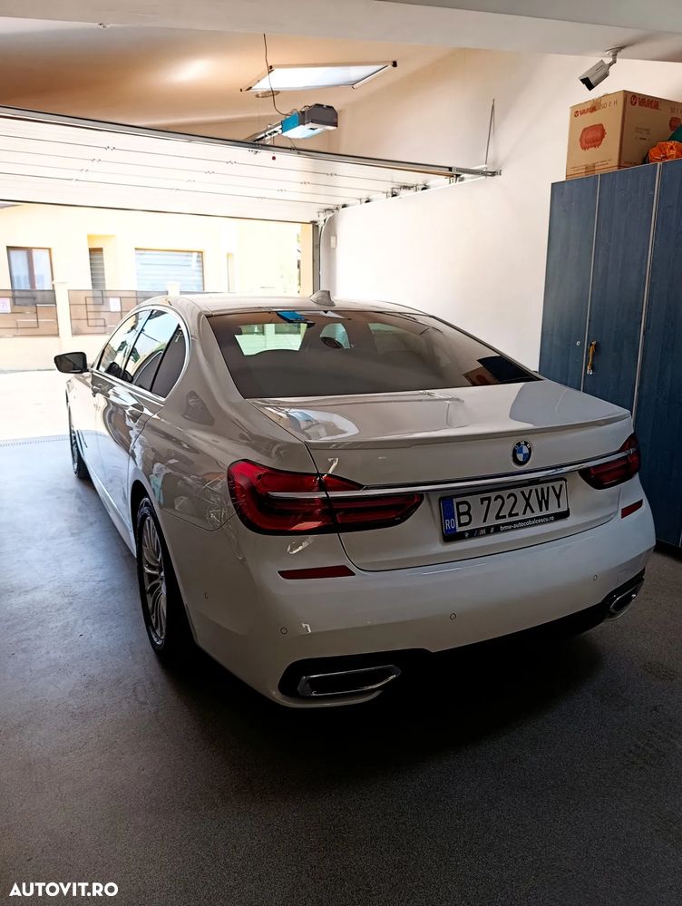 BMW Seria 7 730d xDrive - 17