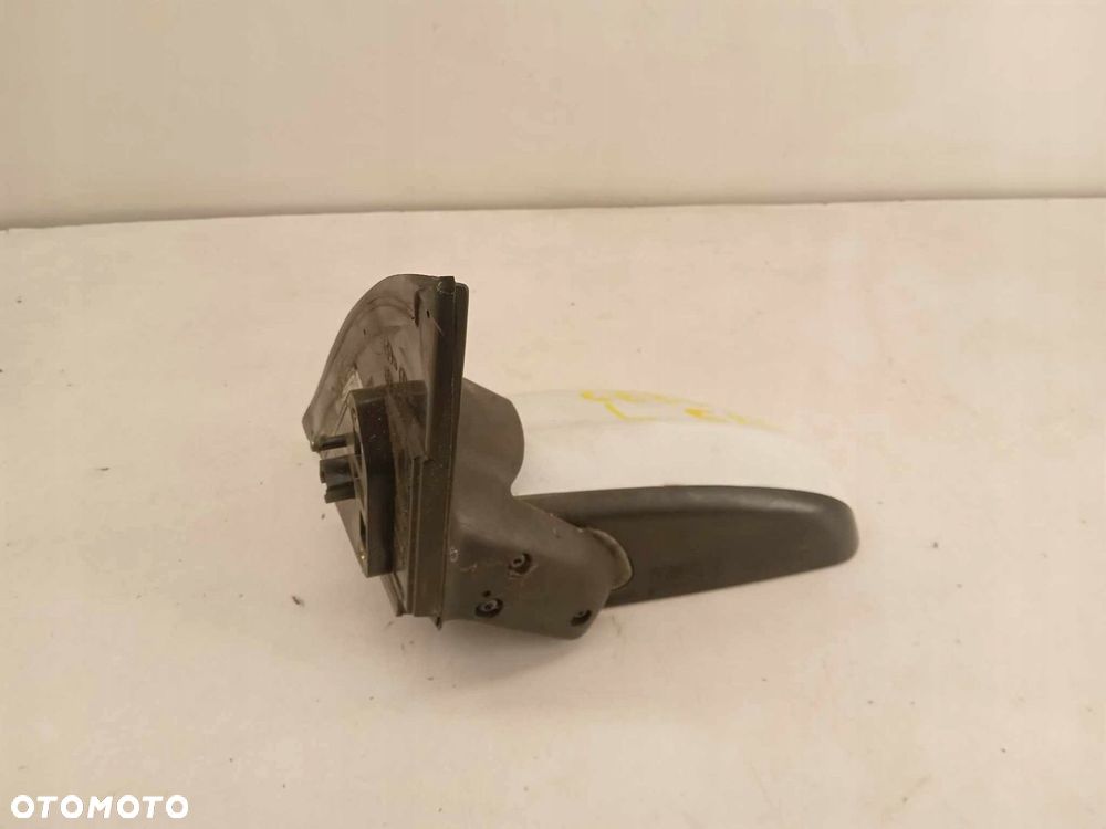 LUSTERKO LEWE PRZEDNIE KIA CEED 06-09 5 PIN - 2