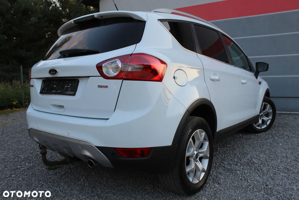 Ford Kuga 2.0 TDCi 4x4 Titanium - 3