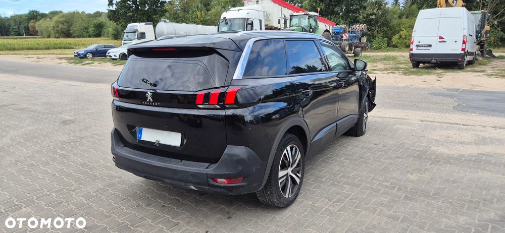 Peugeot 5008 1.2 PureTech Allure S&S EAT8 - 19
