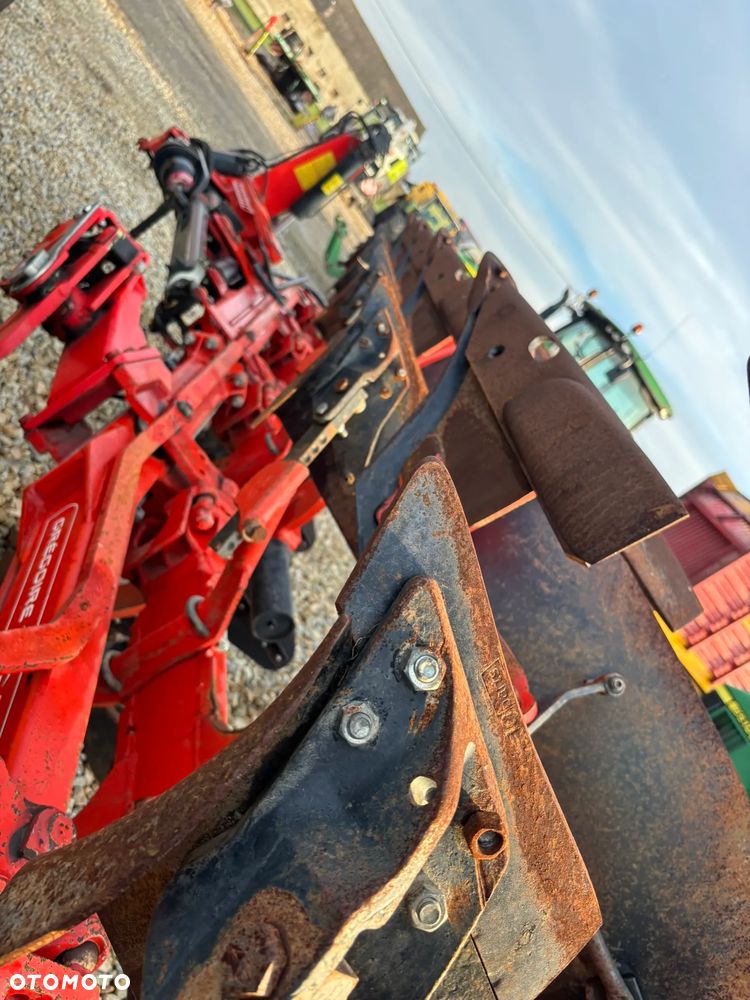 Gregoire Besson RWY 6 - 9