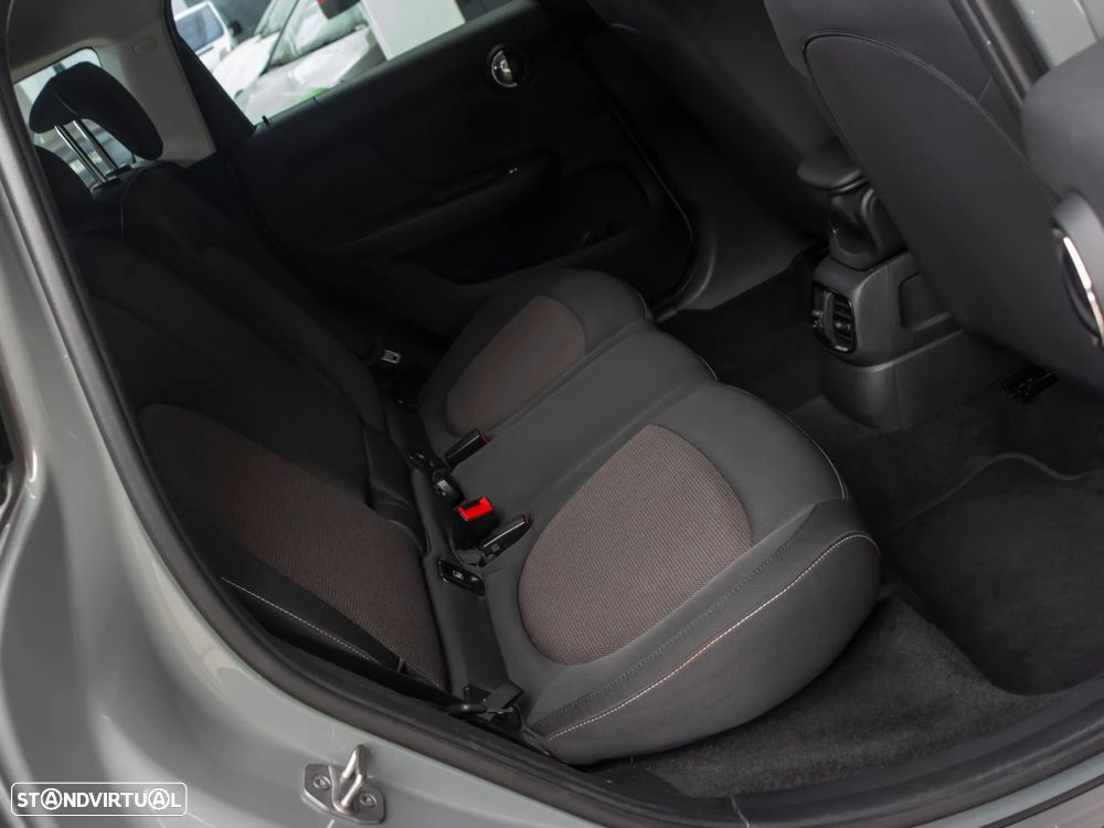 MINI Countryman One D - 11