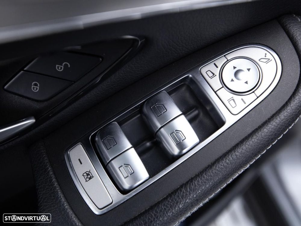 Mercedes-Benz GLC 300 de Coupe 4Matic 9G-TRONIC - 19