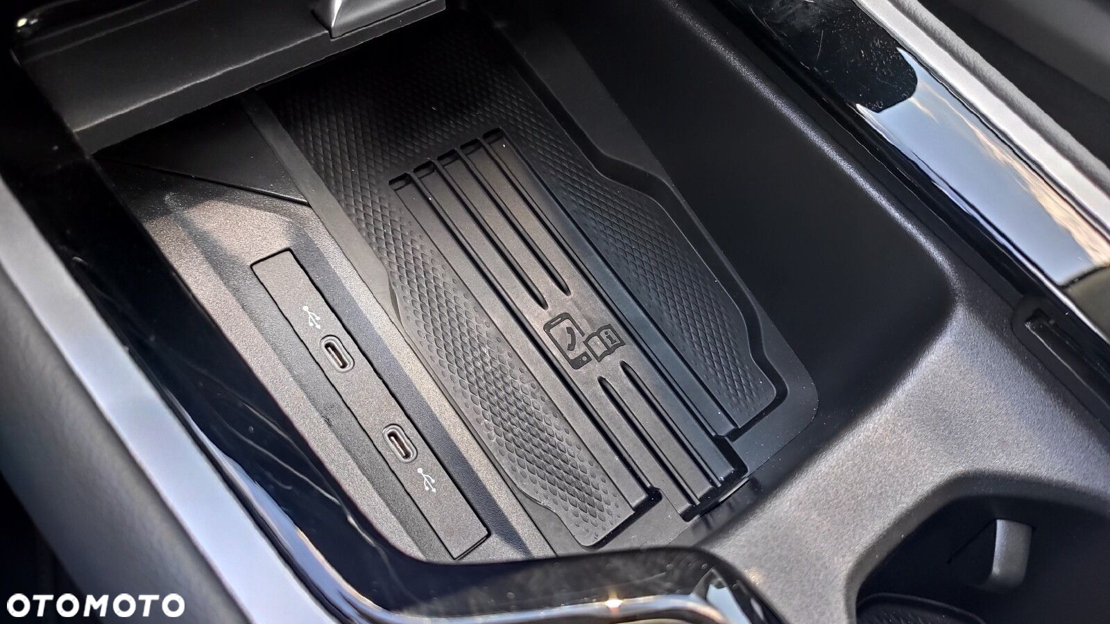 Volkswagen Passat - 35