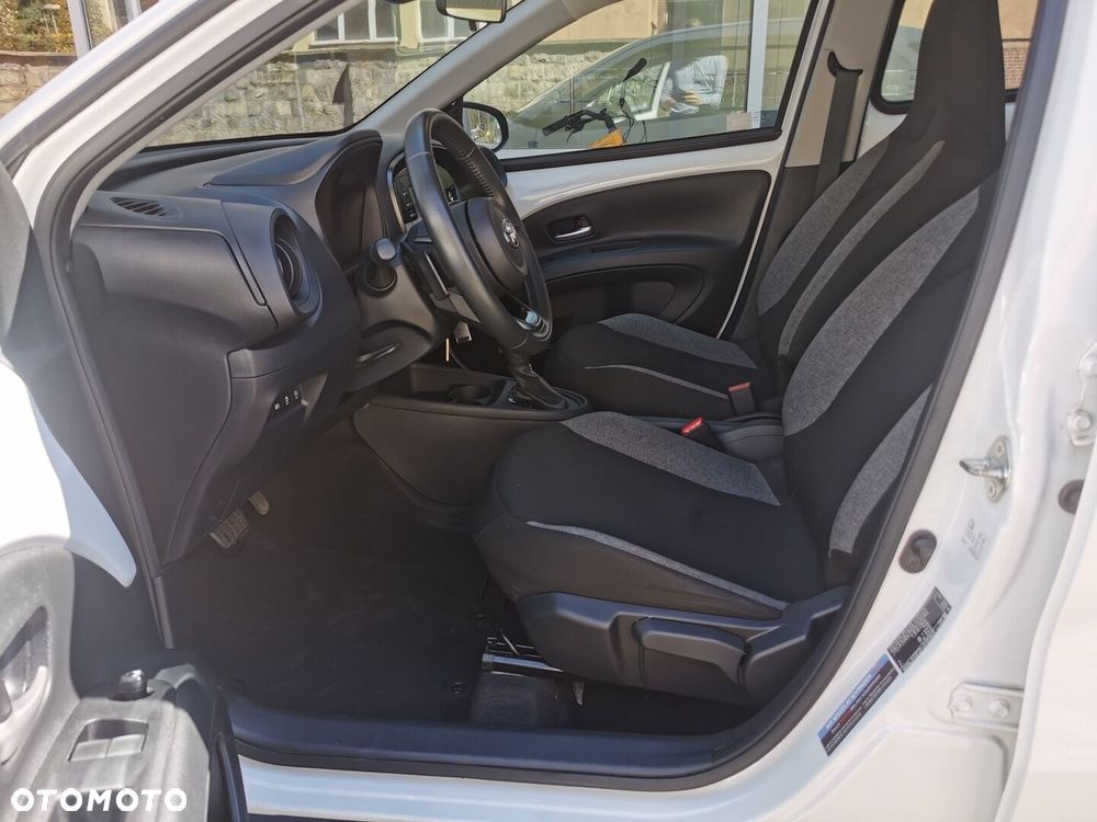 Toyota Aygo X - 12