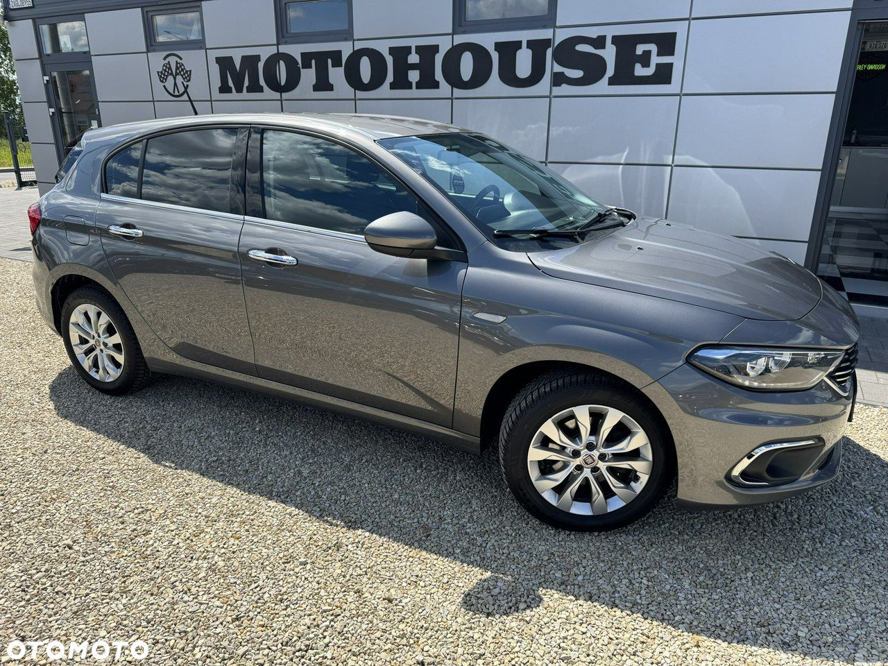 Fiat Tipo 1.4 T-Jet 16v Lounge - 2