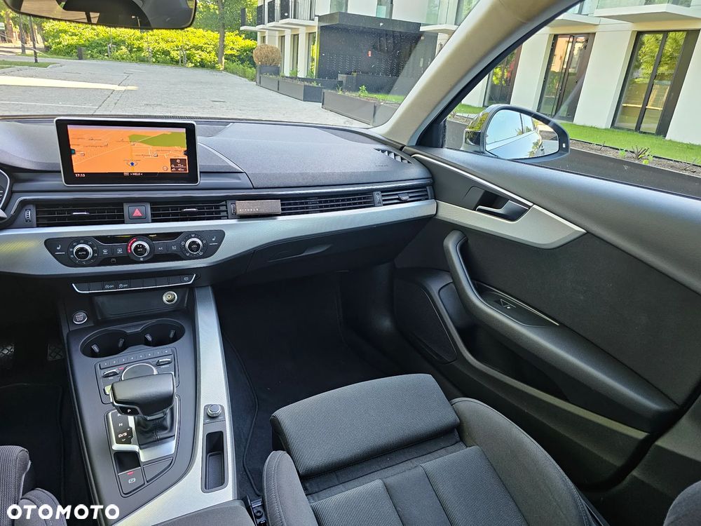 Audi A4 Limousine 35 TDI Sport S tronic - 23