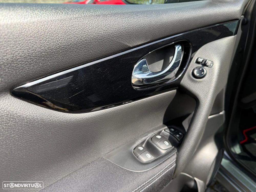 Nissan Qashqai 1.5 dCi N-Connecta Business - 14