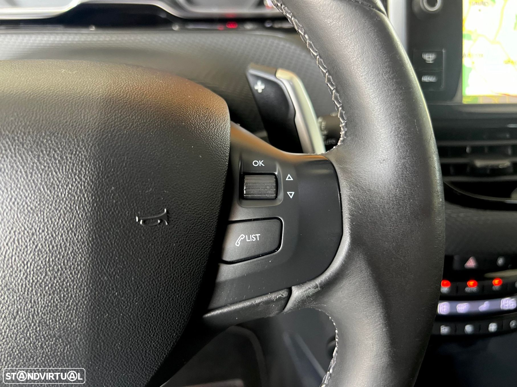Peugeot 2008 1.6 e-HDi Allure 2-Tronic - 36
