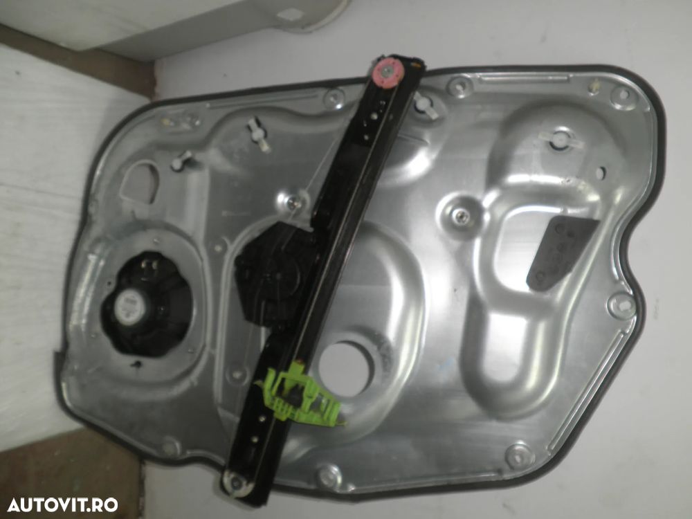 Macara stanga fata Alfa Romeo Giulietta 0505253740 - 1