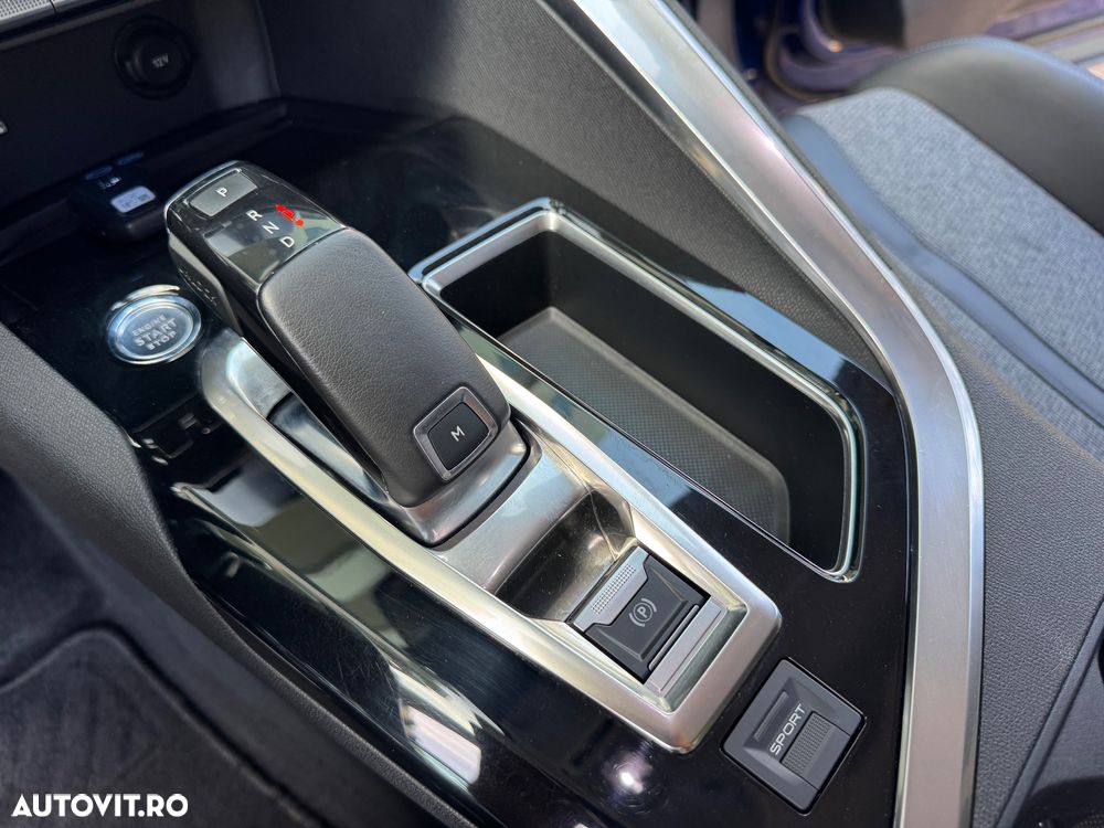 Peugeot 3008 PureTech 130 Stop & Start GPF EAT8 Allure - 14