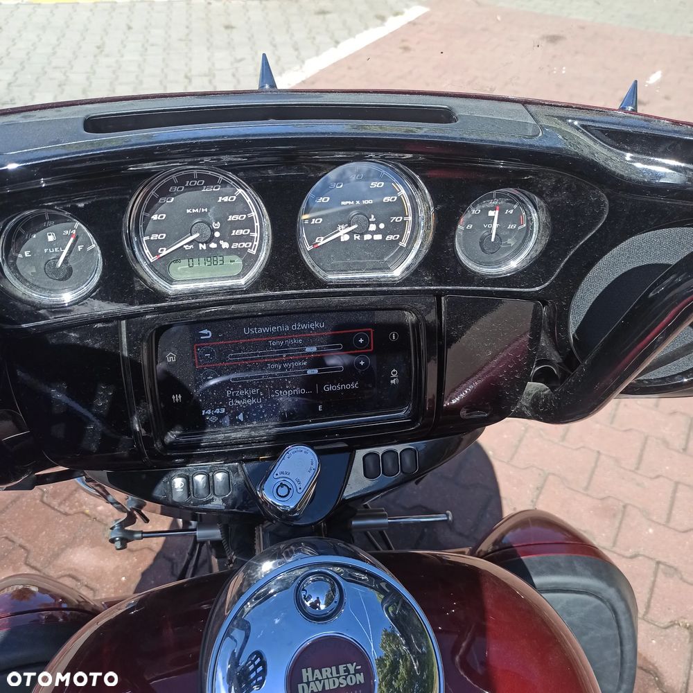 Harley-Davidson Tri Glide - 12