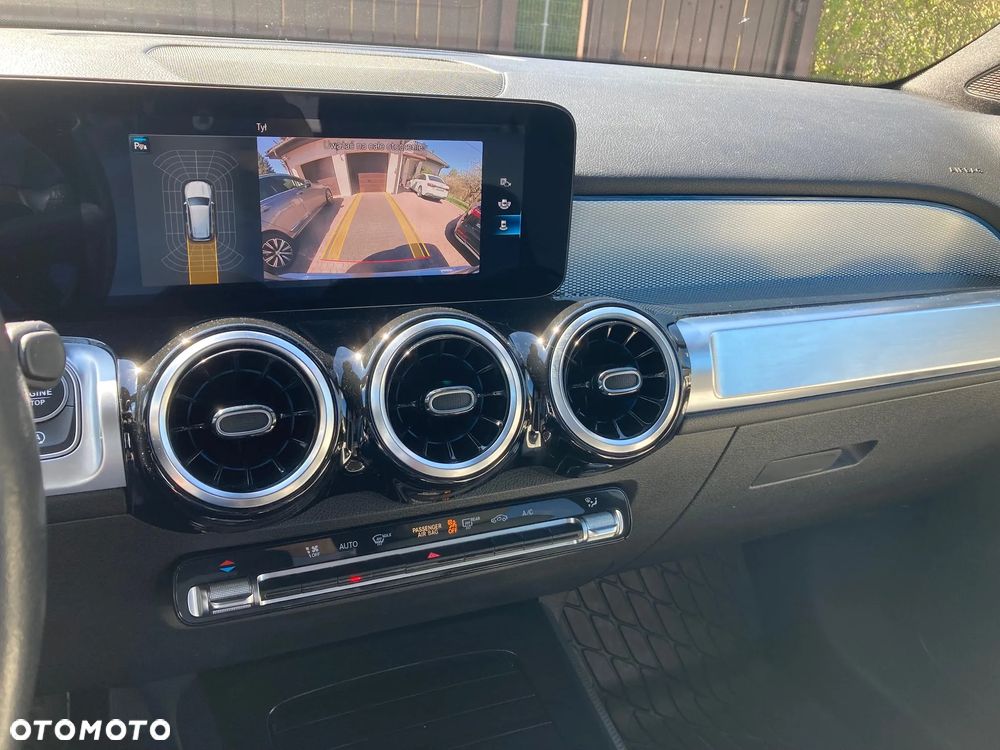 Mercedes-Benz GLB 250 8G-DCT - 14