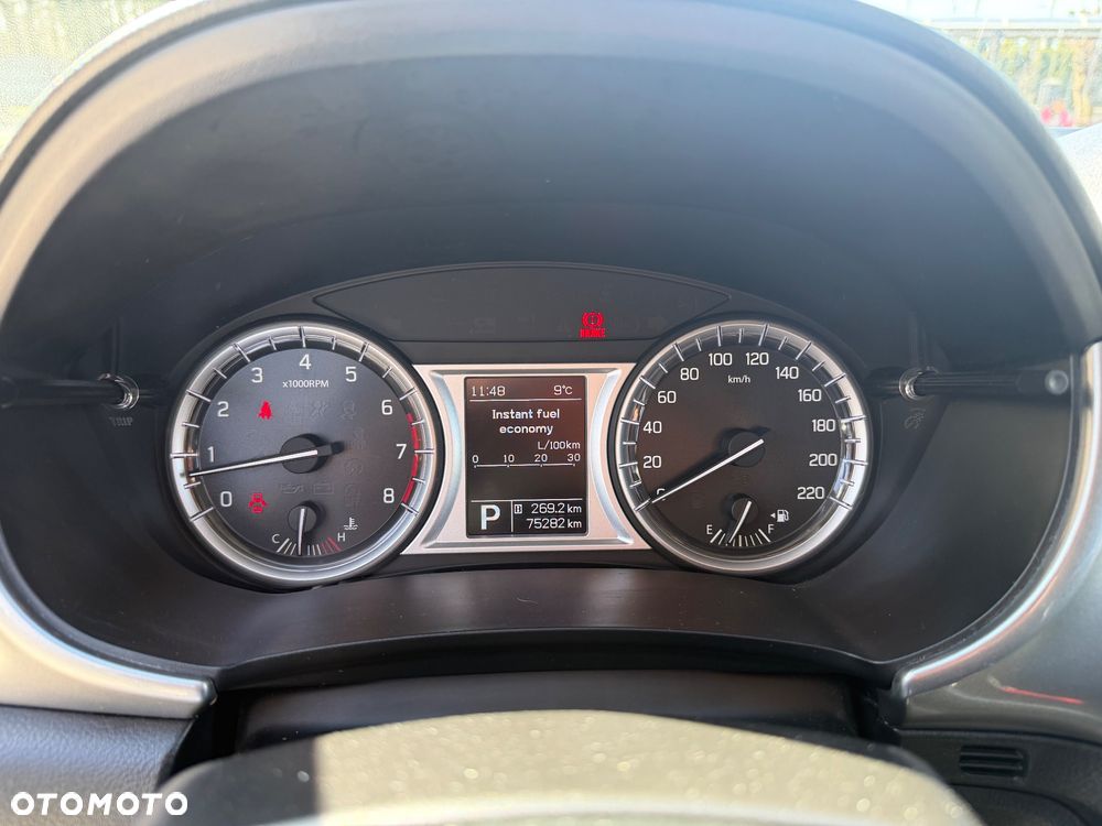 Suzuki Vitara 1.6 Comfort 2WD - 24