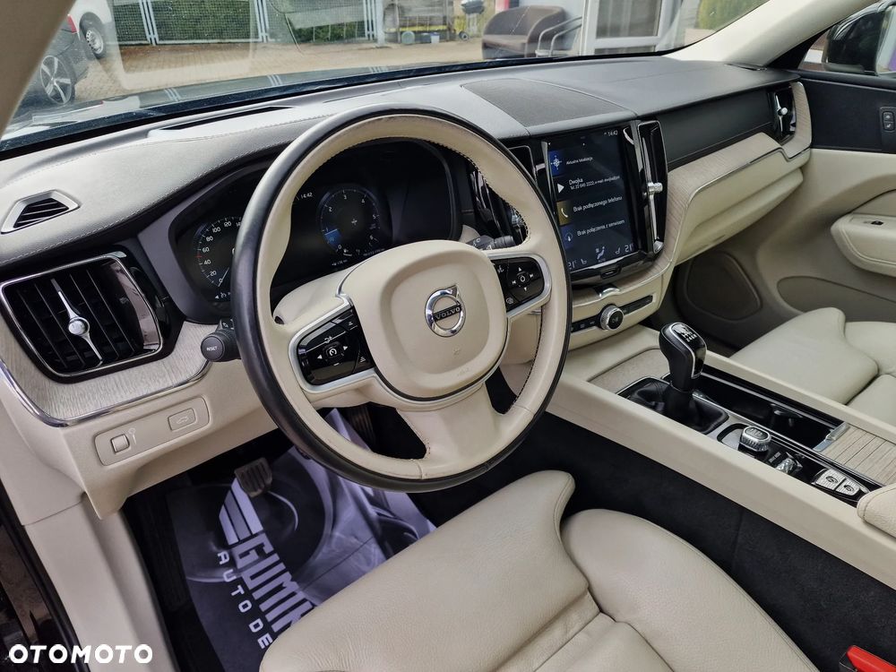 Volvo XC 60 D4 Inscription - 21
