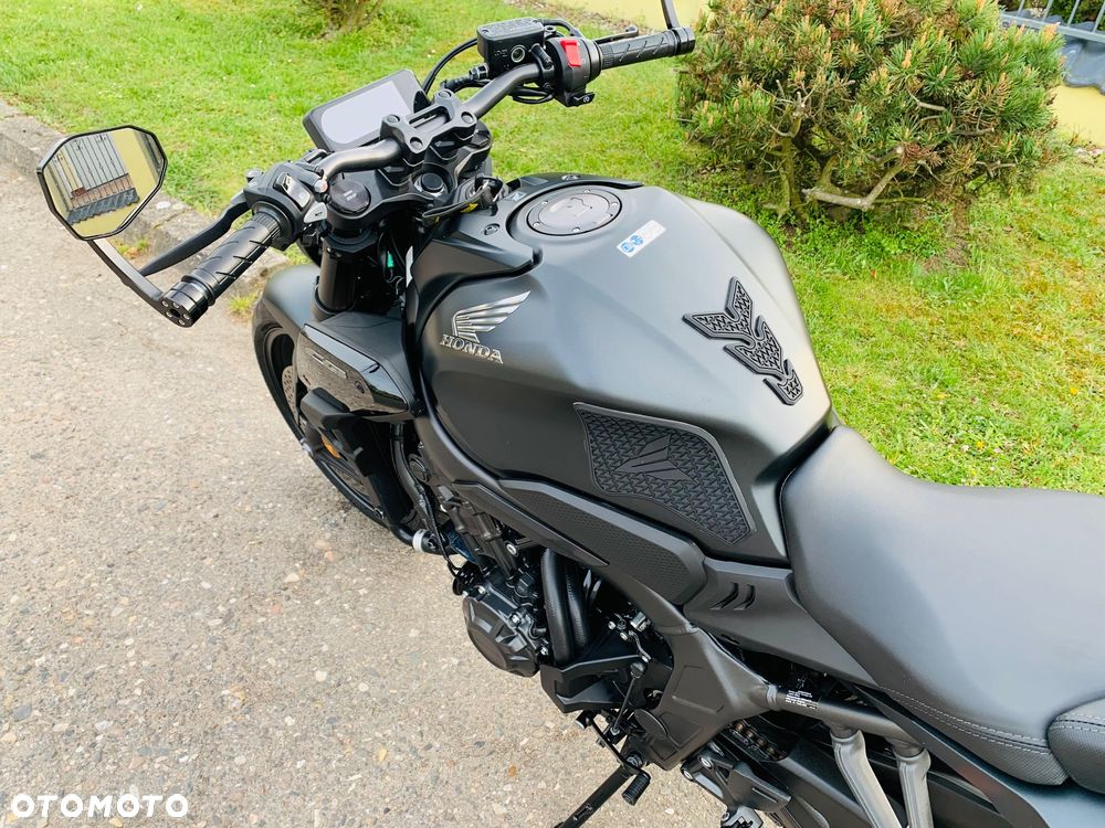 Honda CB - 9