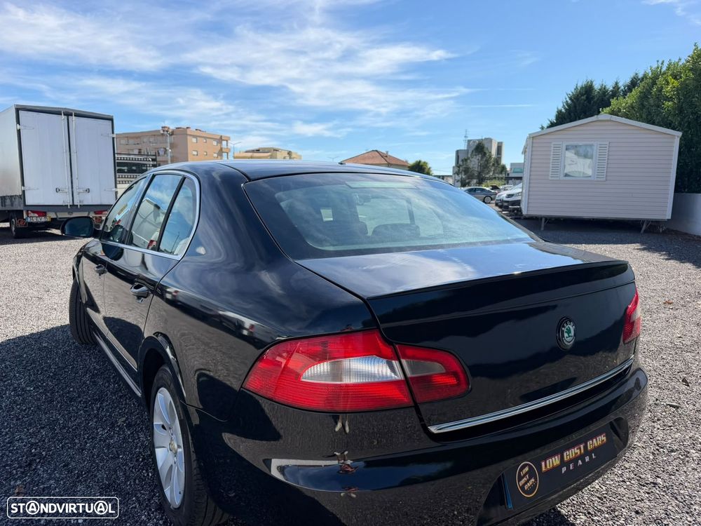 Skoda Superb 1.6 TDI Ambition - 23