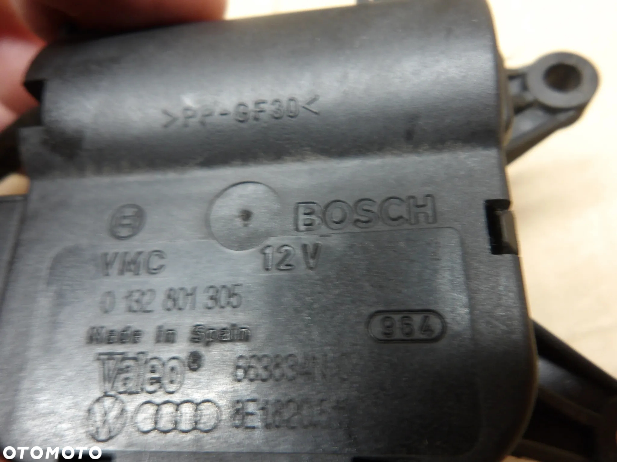 AUDI A4 B6 01-04 KOMBI SILNICZEK NAGRZEWNICY 0132801302 - 7