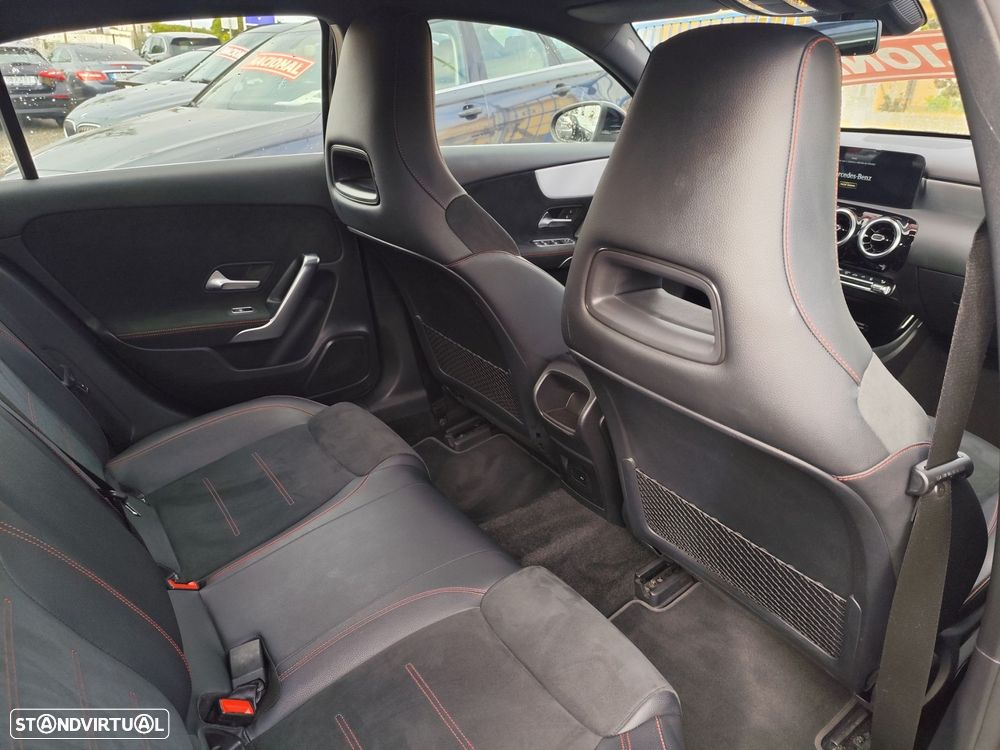 Mercedes-Benz A 250 e AMG Line - 20