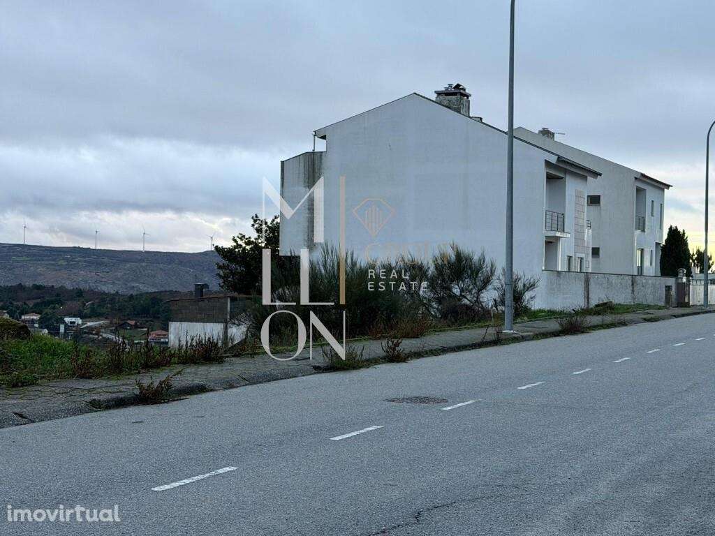 Lote de terreno situado na prestigiada Urbanização Del Rei - Grande imagem: 3/4