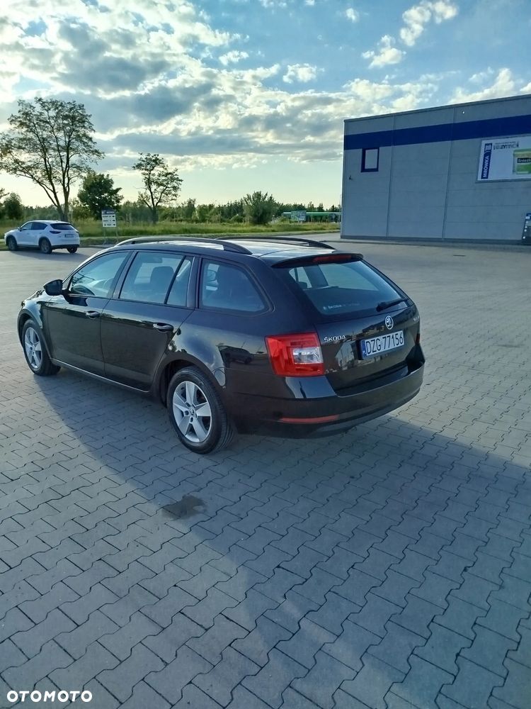 Skoda Octavia - 8