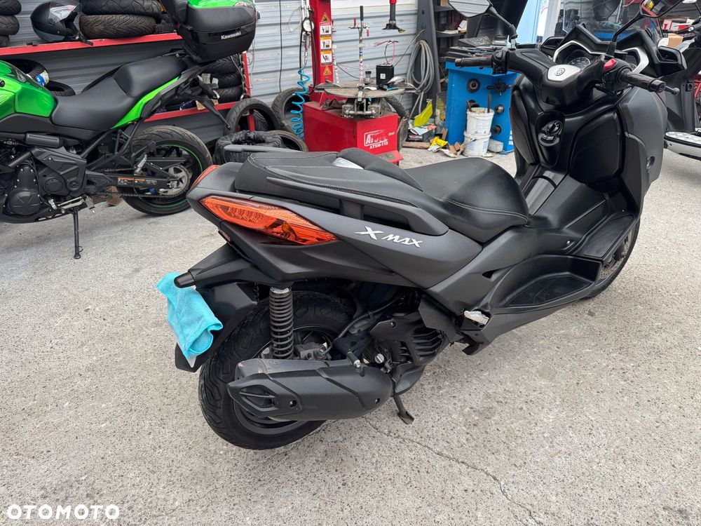 Yamaha X-max - 7