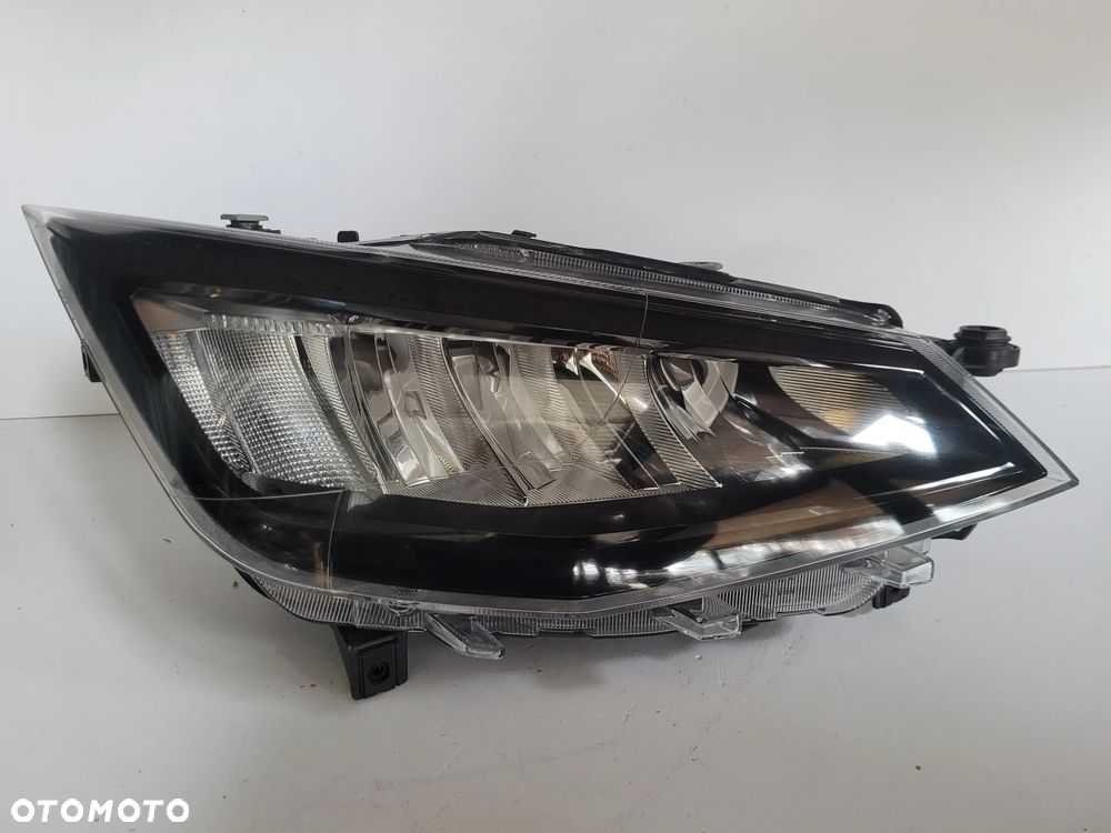 Seat Ibiza V 6F1 lift lampa przód prawa full led