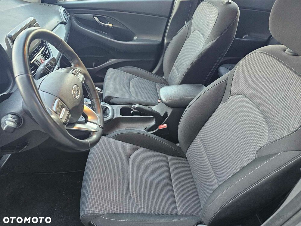 Hyundai i30 1.0 T-GDI Modern - 10