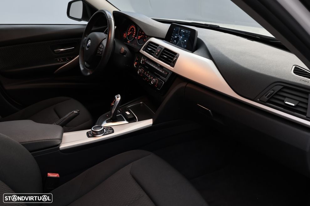 BMW 318 d Line Sport Auto - 20