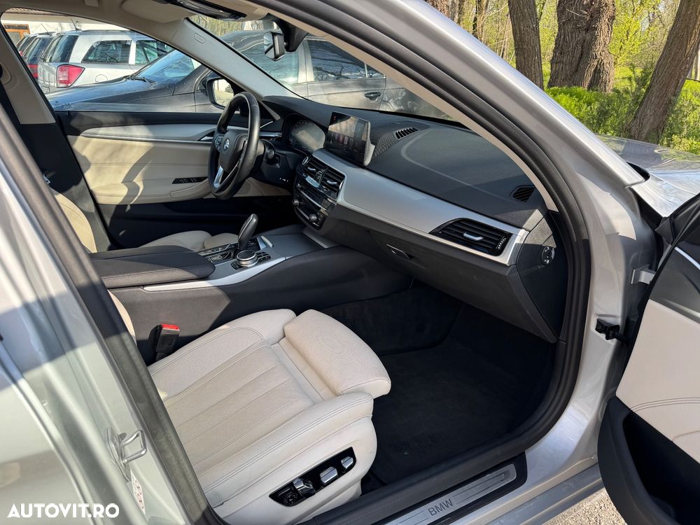 BMW Seria 5 530e xDrive Aut. - 16