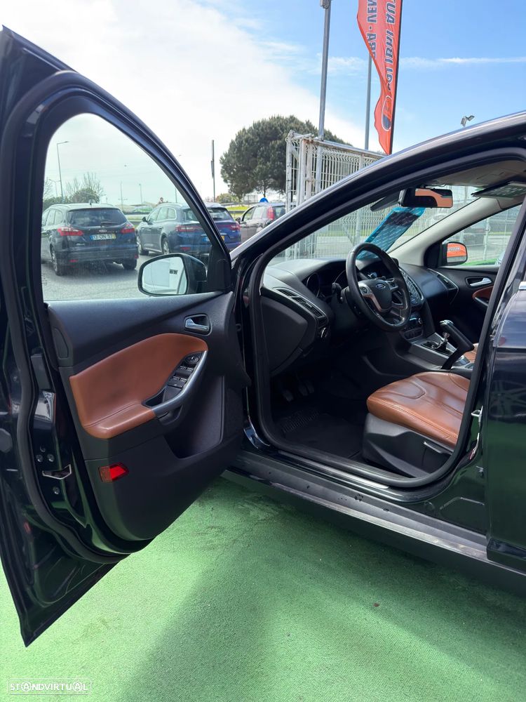 Ford Focus SW 1.0 EcoBoost S&S TITANIUM - 10