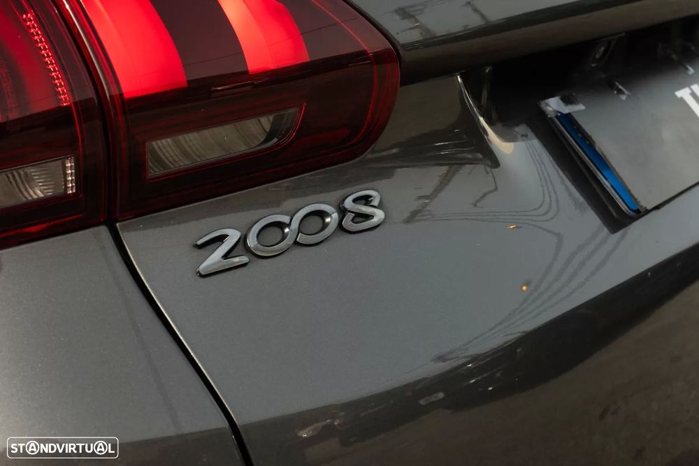 Peugeot 2008 1.2 Allure - 9