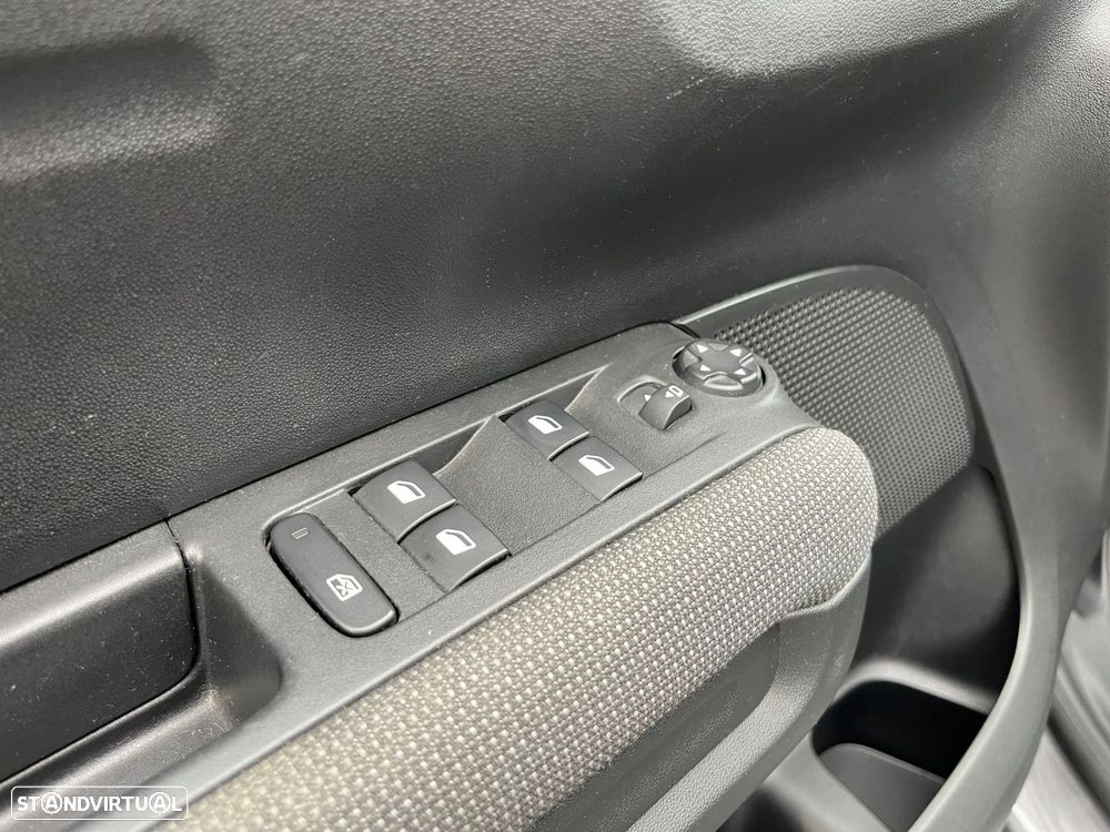 Citroën C3 Aircross 1.2 PureTech Shine - 21