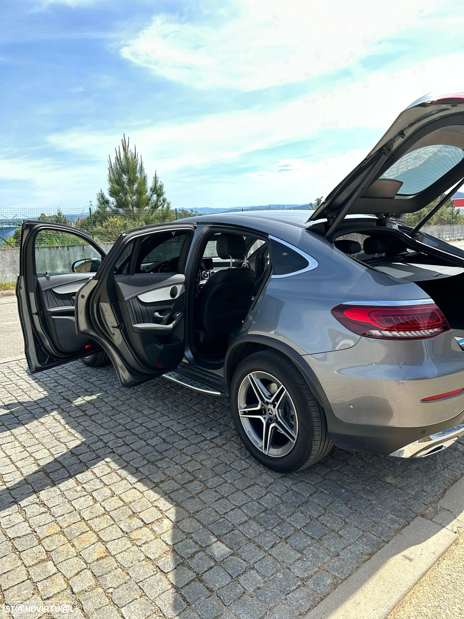 Mercedes-Benz GLC 300 e 4Matic - 11