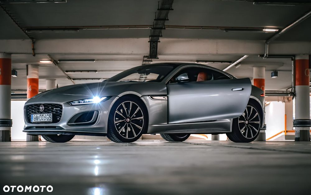 Jaguar F-Type 2.0 Turbo R-Dynamic - 4