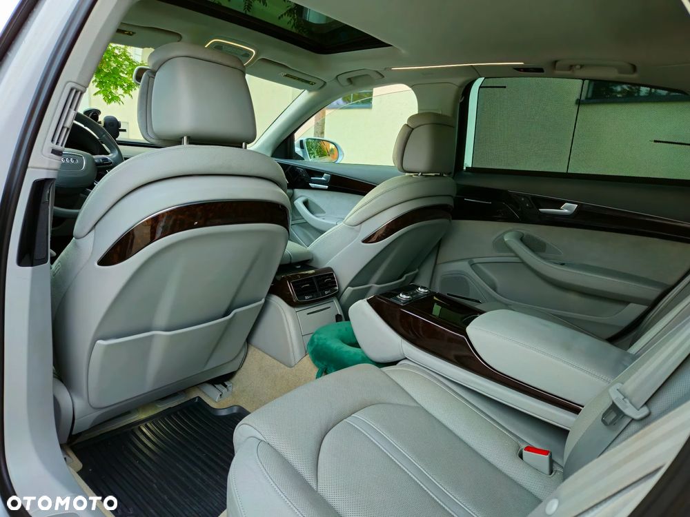 Audi A8 4.2 FSI L Quattro - 25