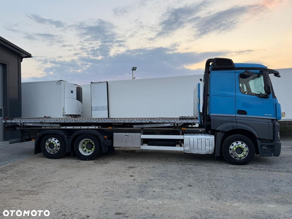 Mercedes-Benz Actros - 5