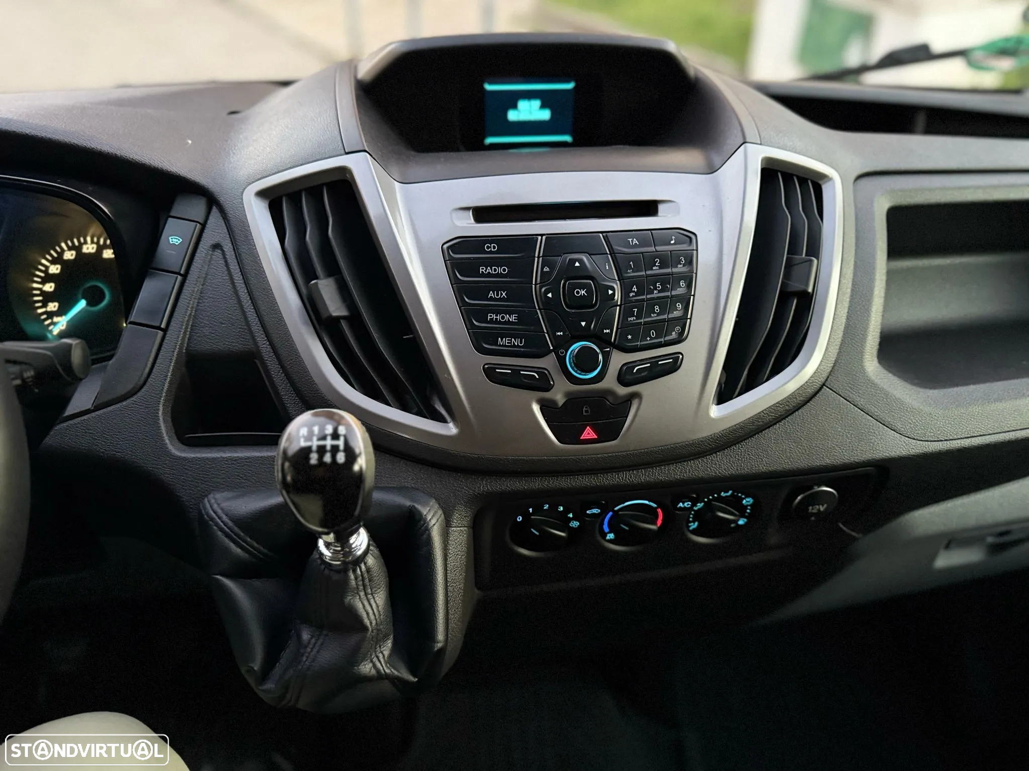 Ford Transit - 16