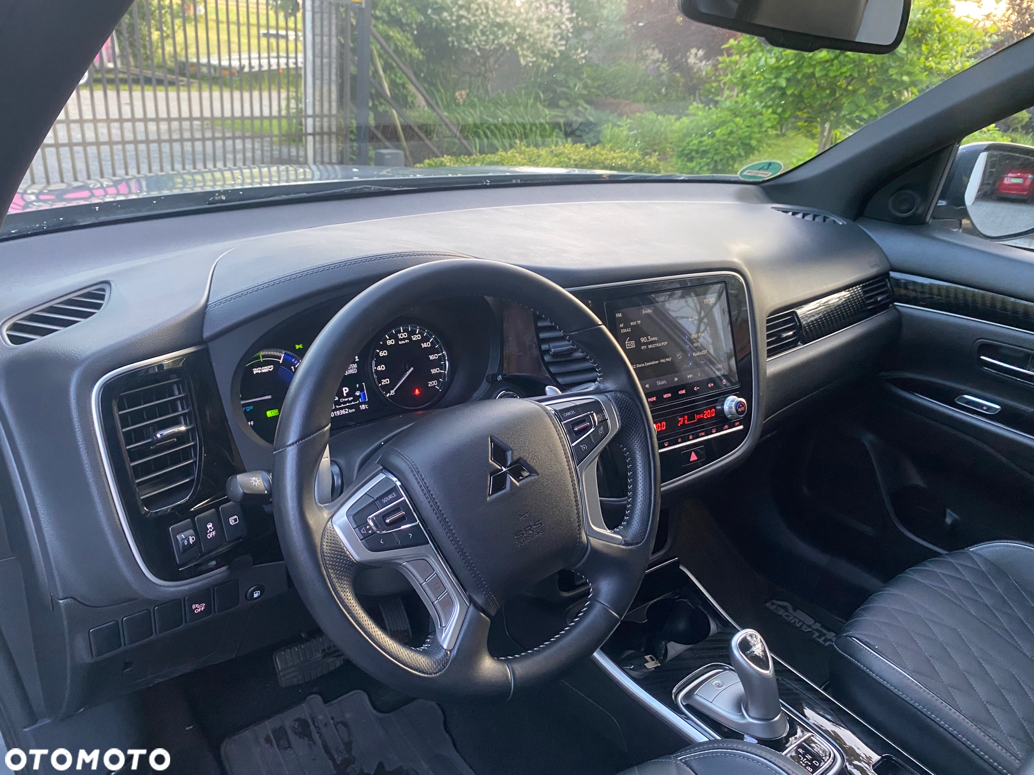 Mitsubishi Outlander 2.4 4WD Plug-In Hybrid Diamant - 32