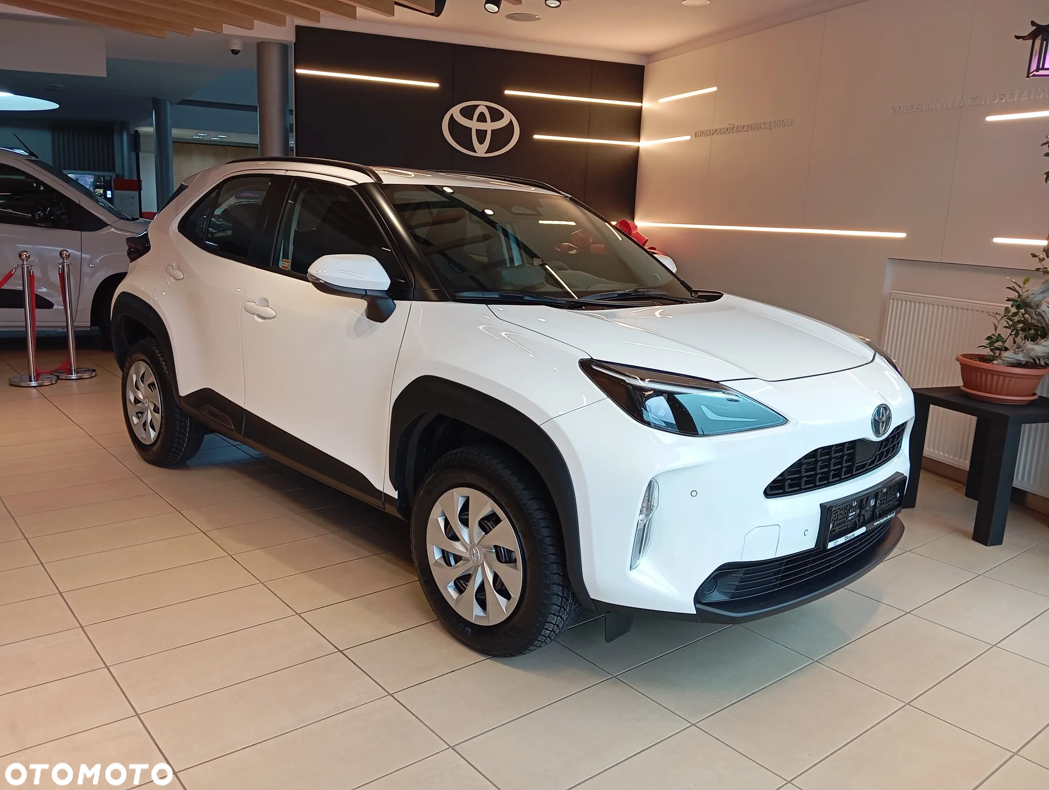 Toyota Yaris Cross Hybrid 1.5 Active - 4