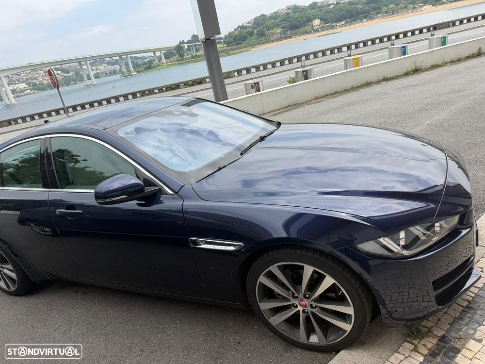 Jaguar XE 2.0 D Prestige Aut. - 1