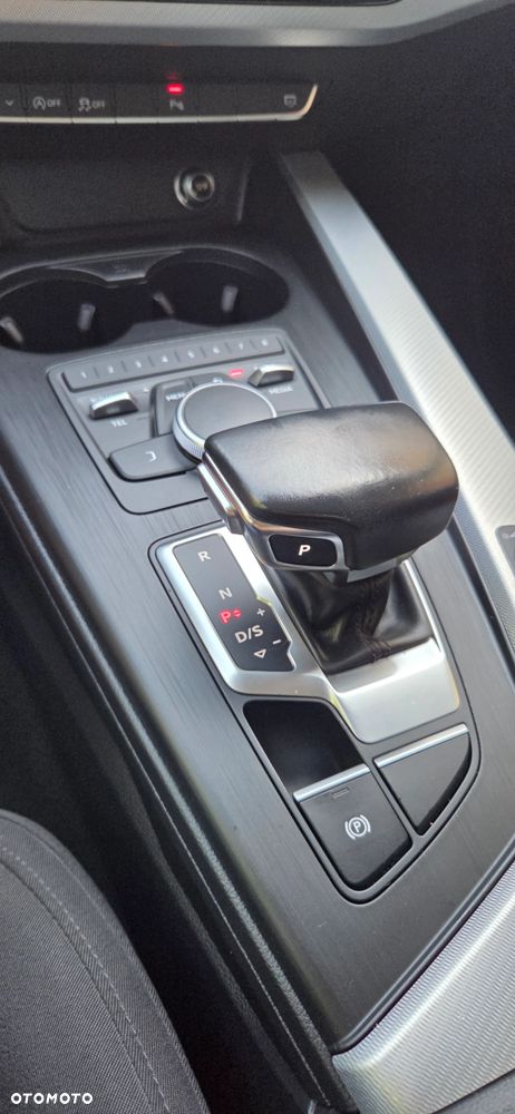 Audi A4 Avant 40 TFSI S tronic - 30