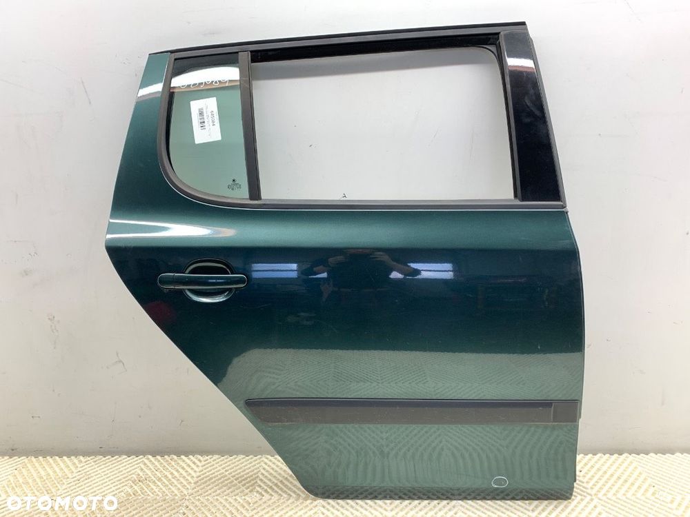 DRZWI PRAWY TYŁ  SKODA FABIA II (542) 2006 - 2014 1.2 51 kW [70 KM] benzyna 2007 - 2014 - 1