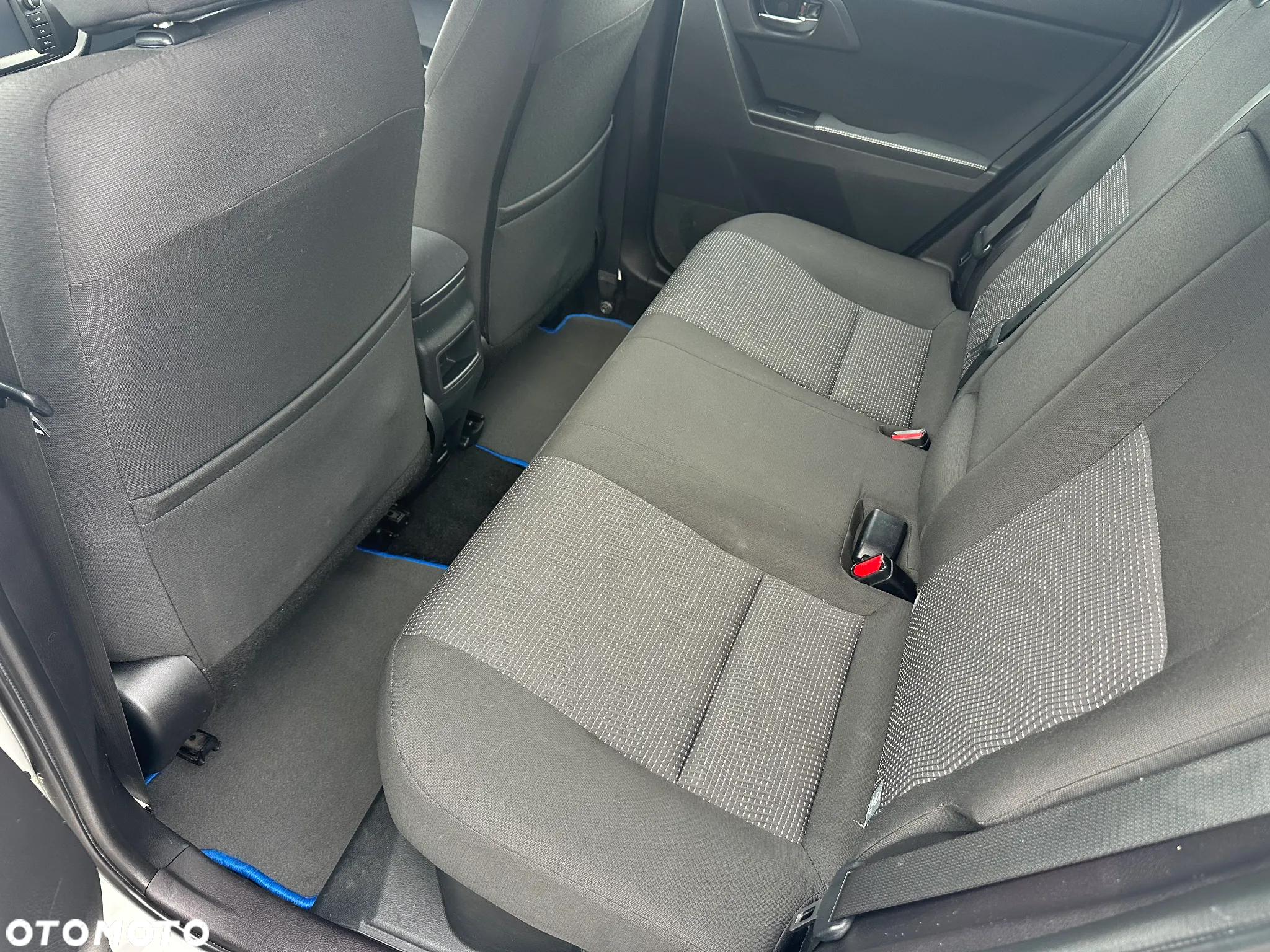 Toyota Auris 1.8 VVT-i Hybrid Automatik Touring Sports Executive - 30