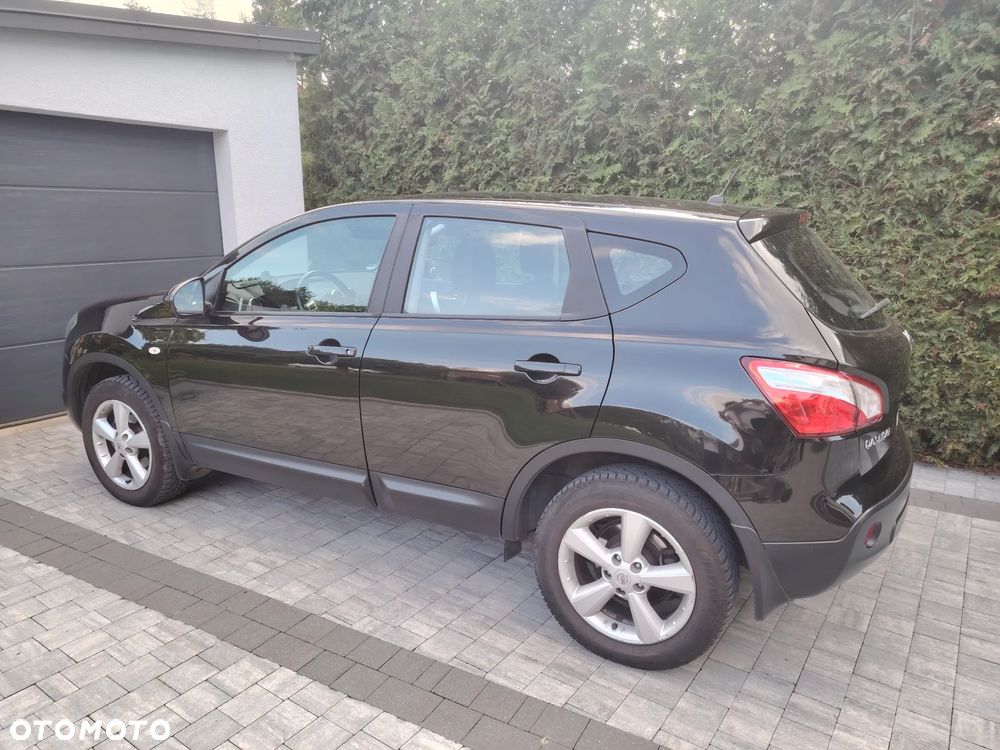Nissan Qashqai 1.6 Visia - 9