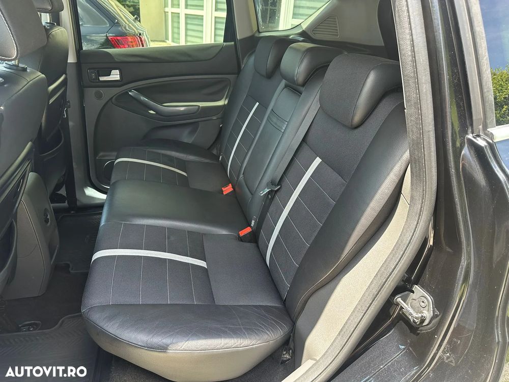 Ford Kuga 2.0 TDCi 4x4 Titanium - 13