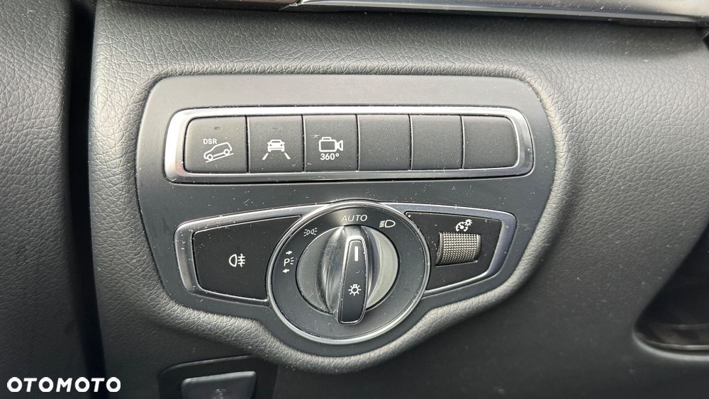 Mercedes-Benz Klasa V 300 d 4-Matic Avantgarde 9G-Tronic (ekstra d³) - 19