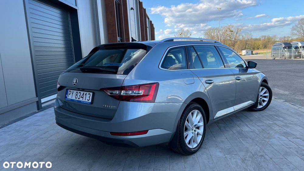Skoda Superb 2.0 TDI Ambition DSG - 4