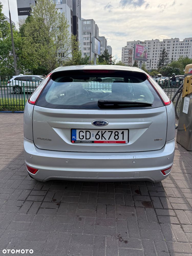Ford Focus - 10