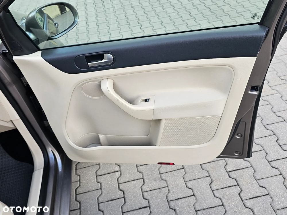 Volkswagen Golf Plus 1.4 TSI Comfortline DSG - 19